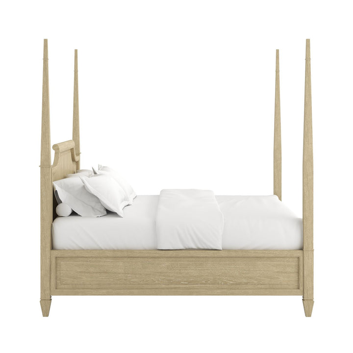 Eave Panel King Bed — Sundrenched Oak