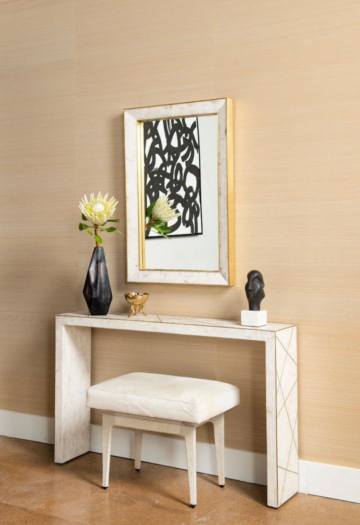 Leighton Mirror, Alabaster