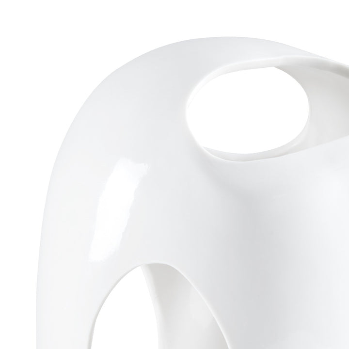 Laramie Vase, Blanc de Chine