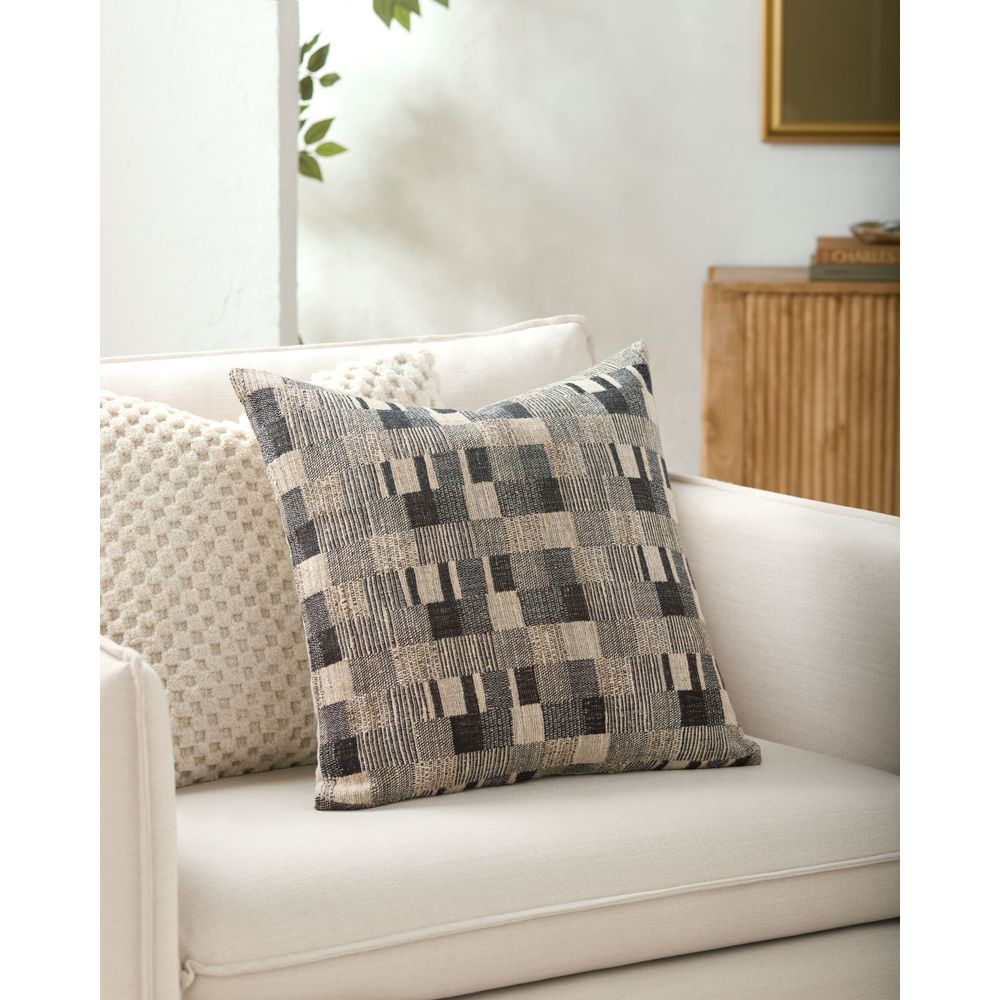Marzano Pillow