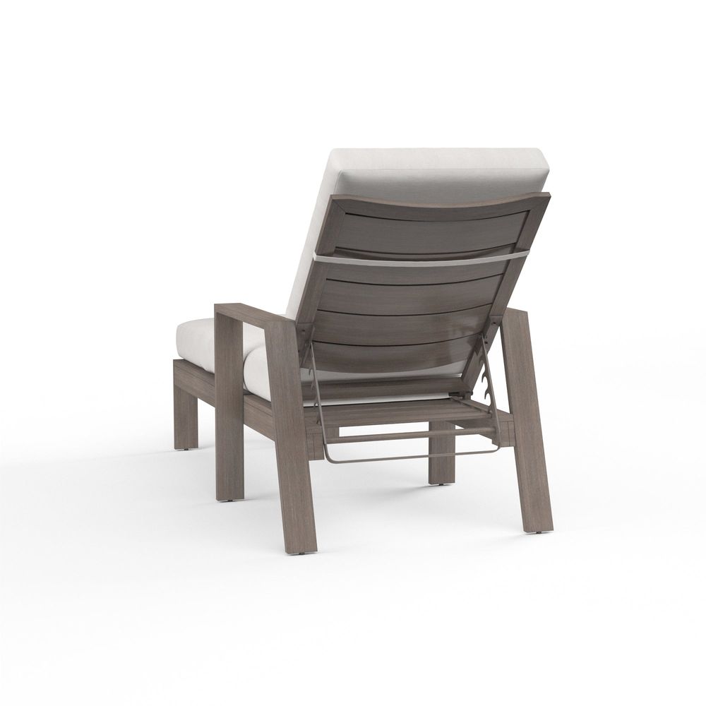 Outdoor Chaises Laguna Chaise Lounge in Canvas Flax, No Welt