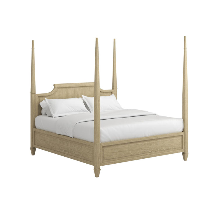 Eave Panel King Bed — Sundrenched Oak