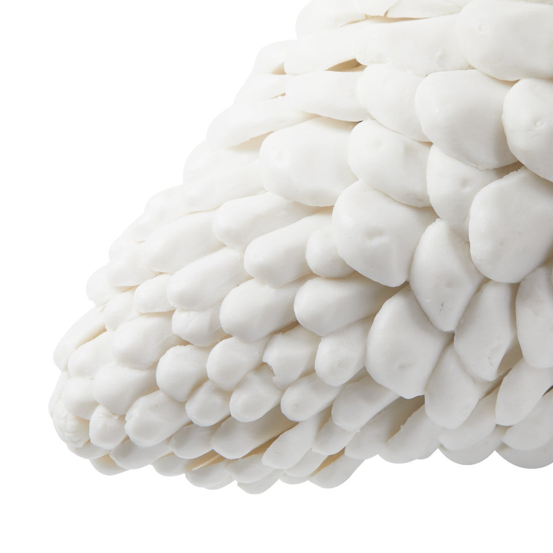 Laying Pine Cone, Blanc de Chine