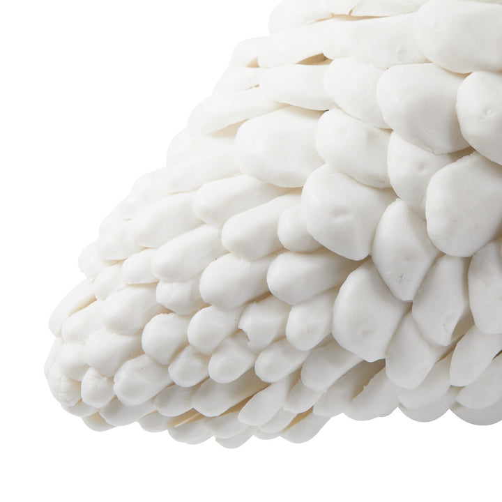 Laying Pine Cone, Blanc de Chine