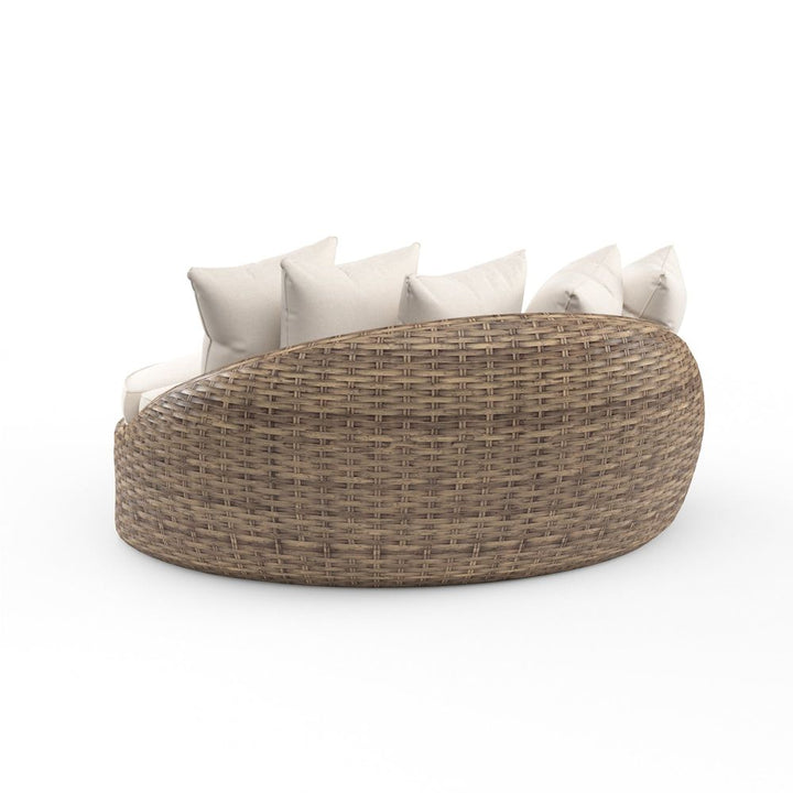 Outdoor Daybeds Havana Round Daybed in Canvas Flax w/ Self Welt