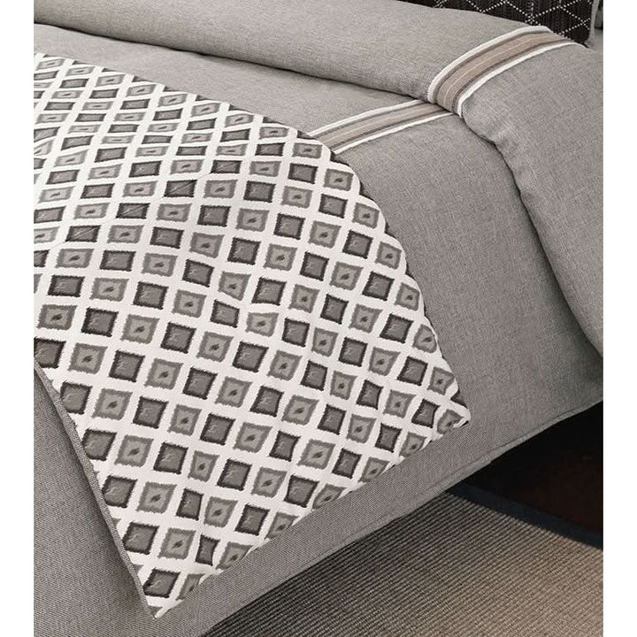 Bedding: Bed Scarves Serena Geometric Bed Scarf