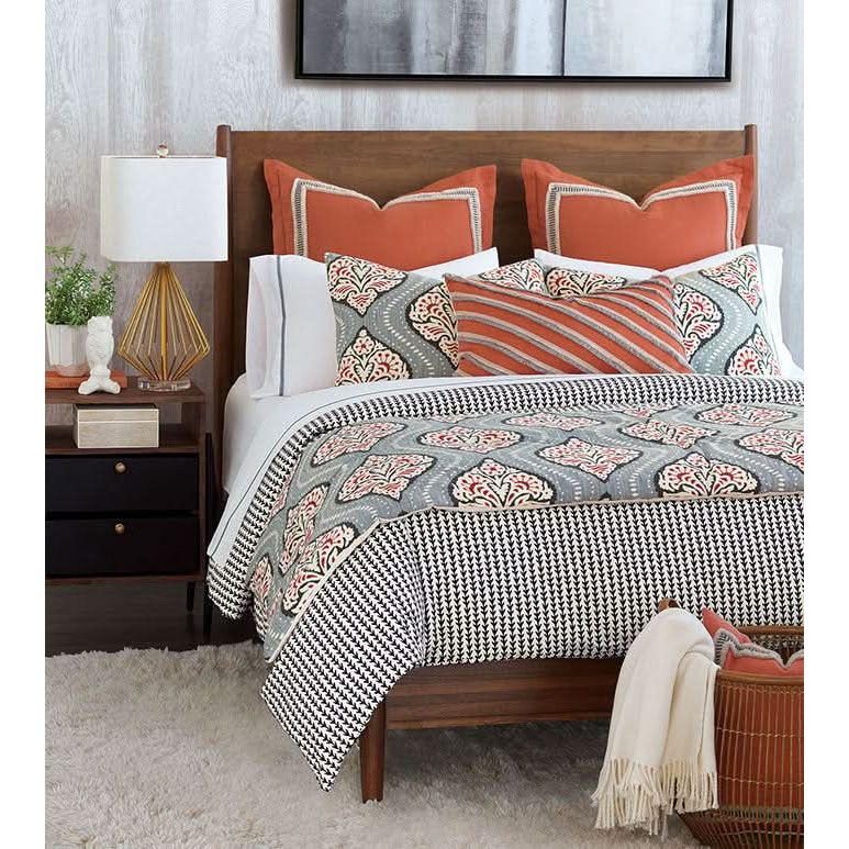 Bedding: Shams Shimmering Sham