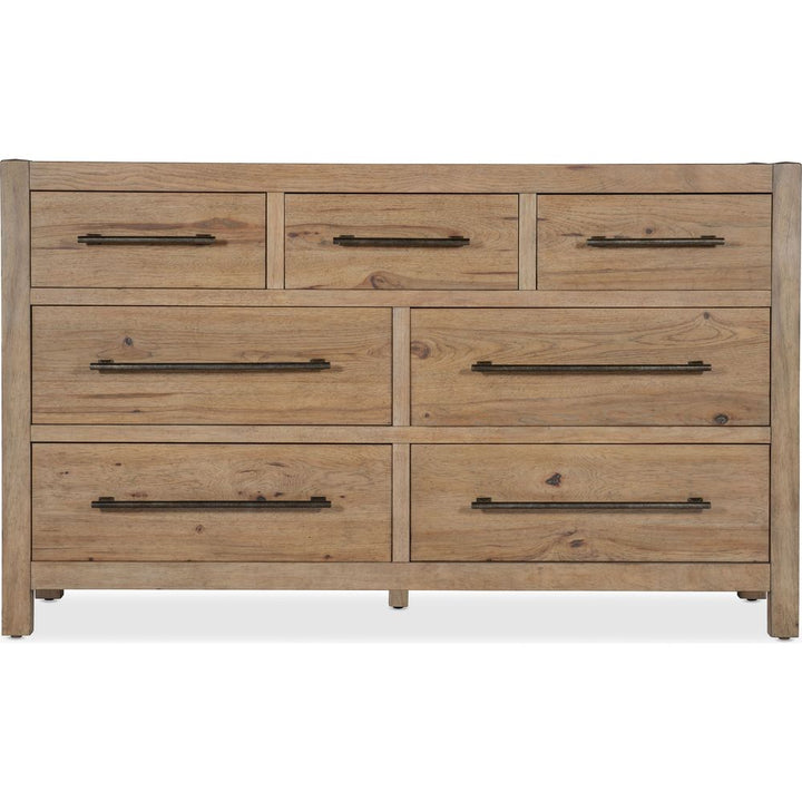 Dressers & Chests Vineyard Row Seven-Drawer Dresser - Light Wood