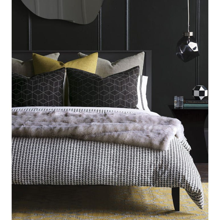 Bedding: Shams Serena Sham