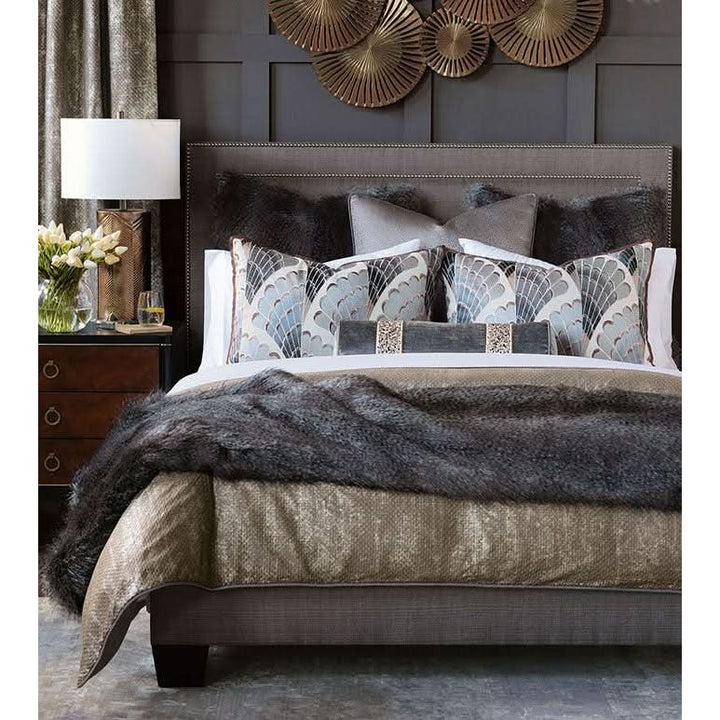 Throw Blankets Nereida Faux Fur Throw