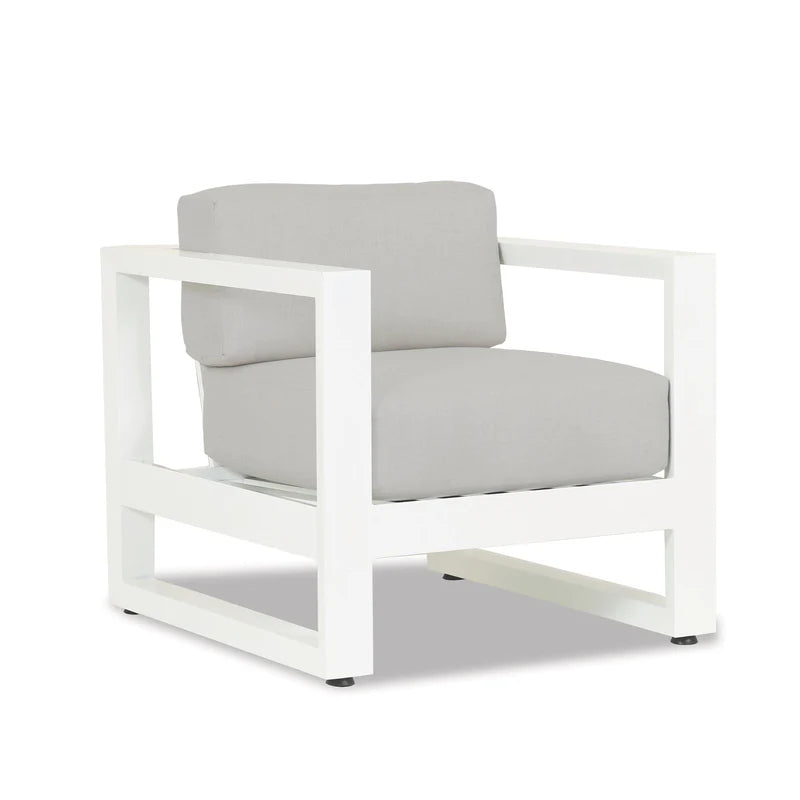 Outdoor Lounge Chairs Newport Club Chair in Cast Silver, No Welt