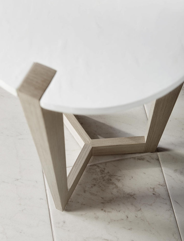 Axiom Round 3-Legged Chairside Table