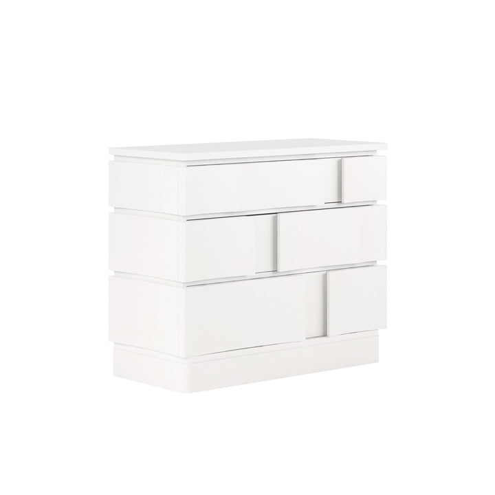 Portico Accent/Bachelor Chest - White