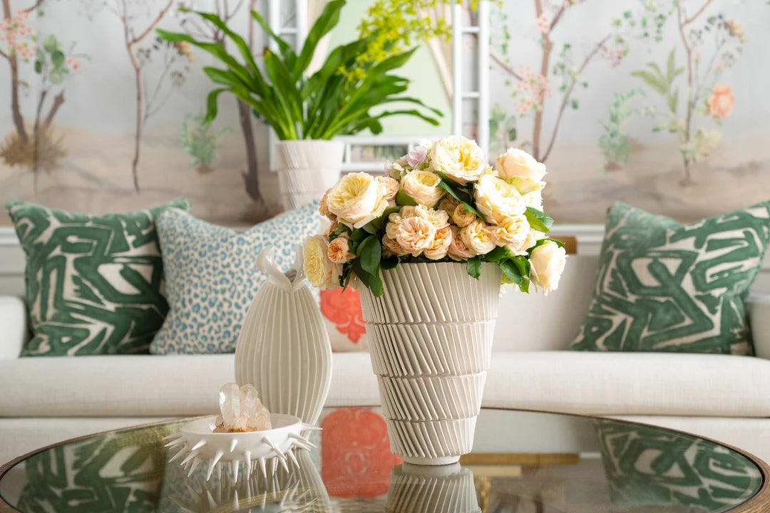 Vega Vase, Blanc de Chine