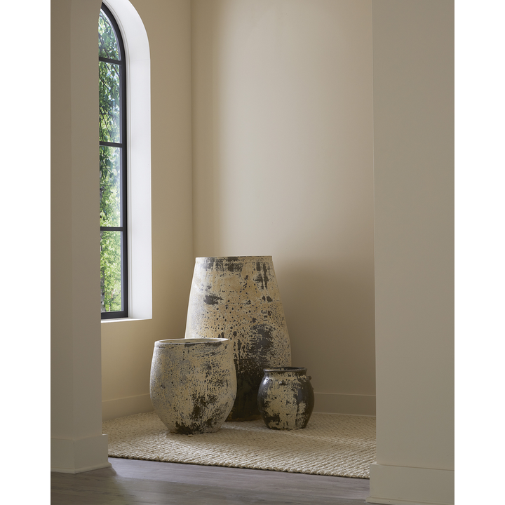 Capaci Antique White Planter