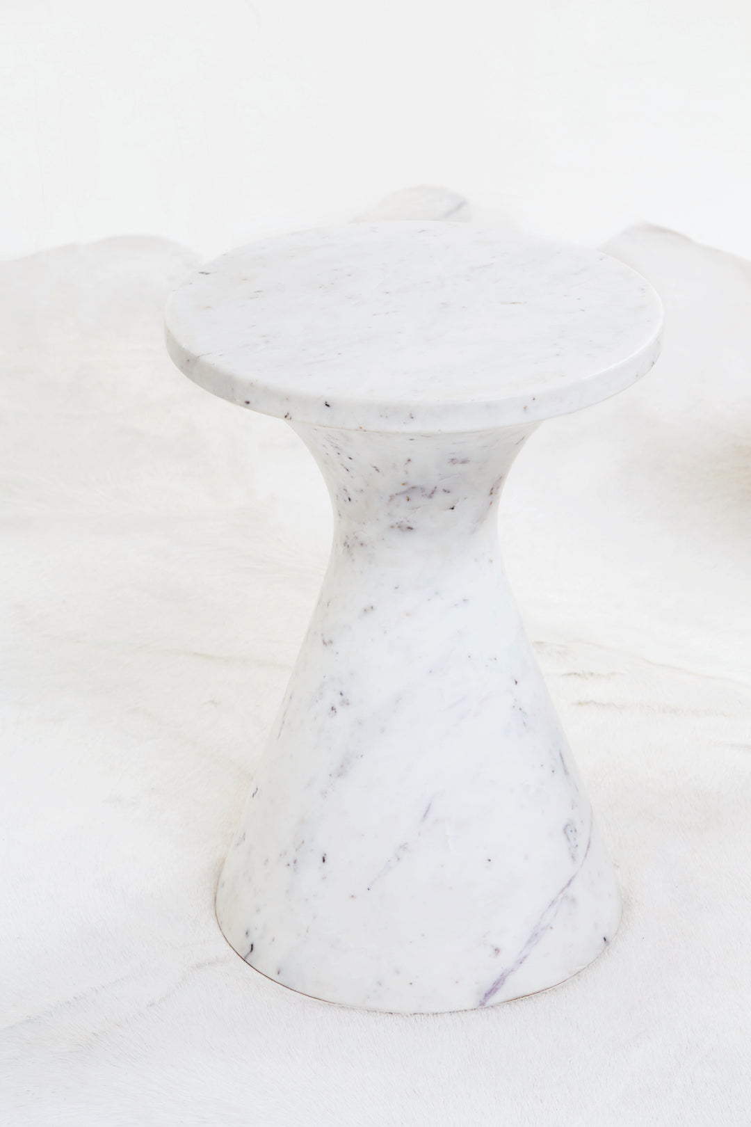 Isabelle Drink Table