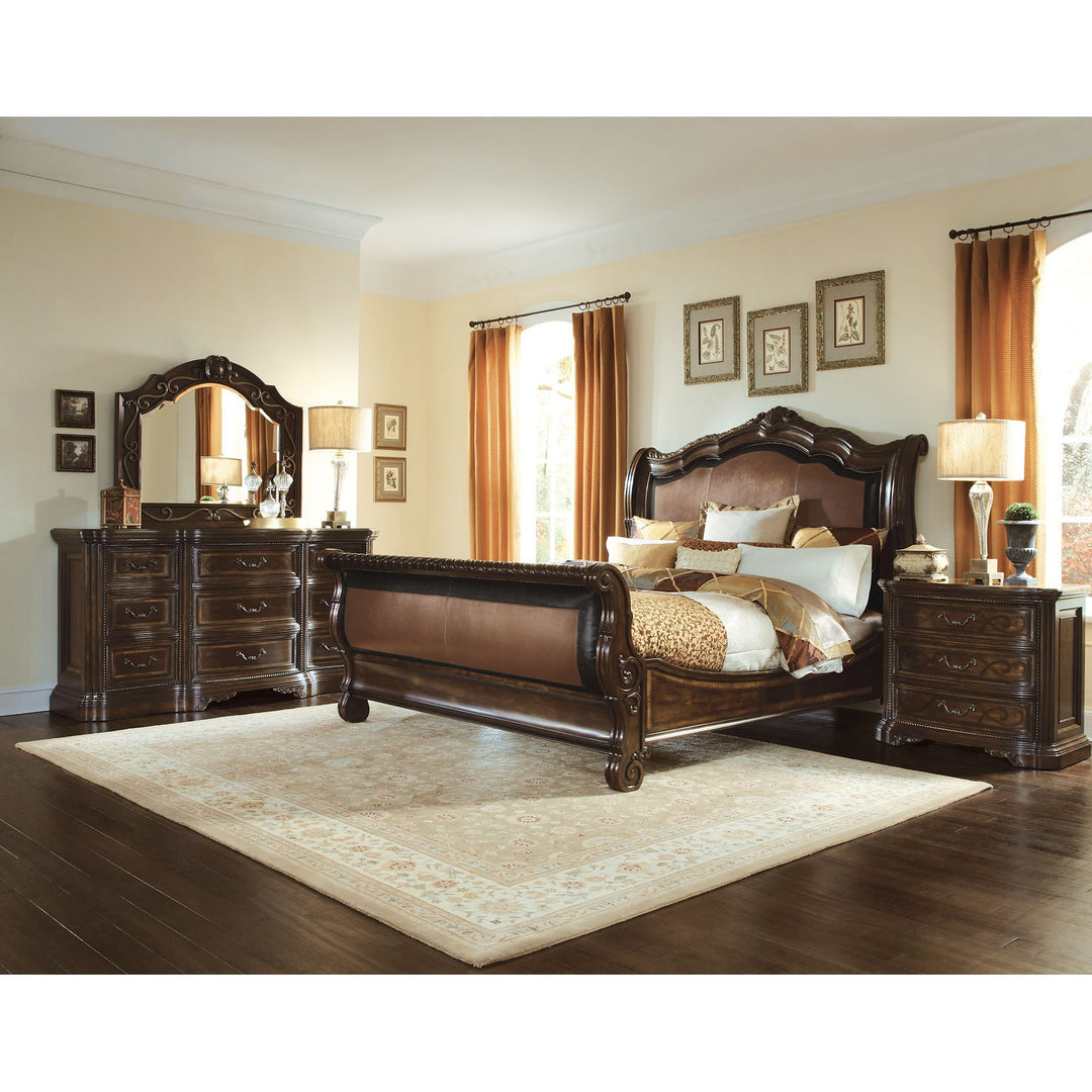 Valencia Queen Upholstered Sleigh Bed - Brown