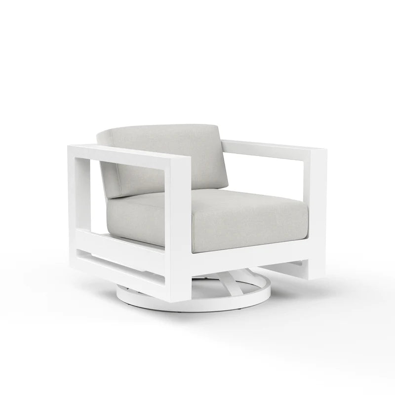 Outdoor Lounge Chairs Newport Swivel Club in Cast Silver, No Welt
