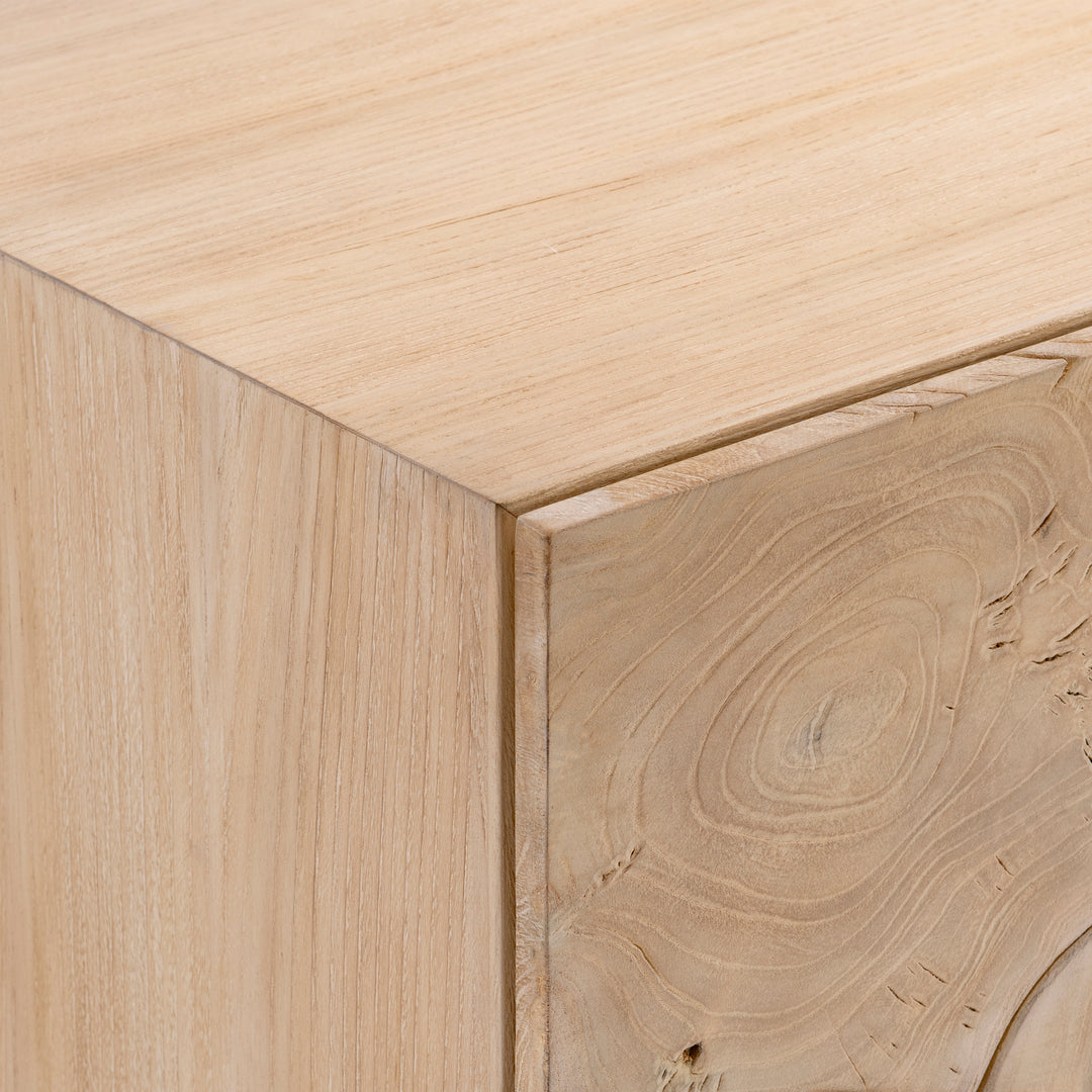 Calavaras Dresser