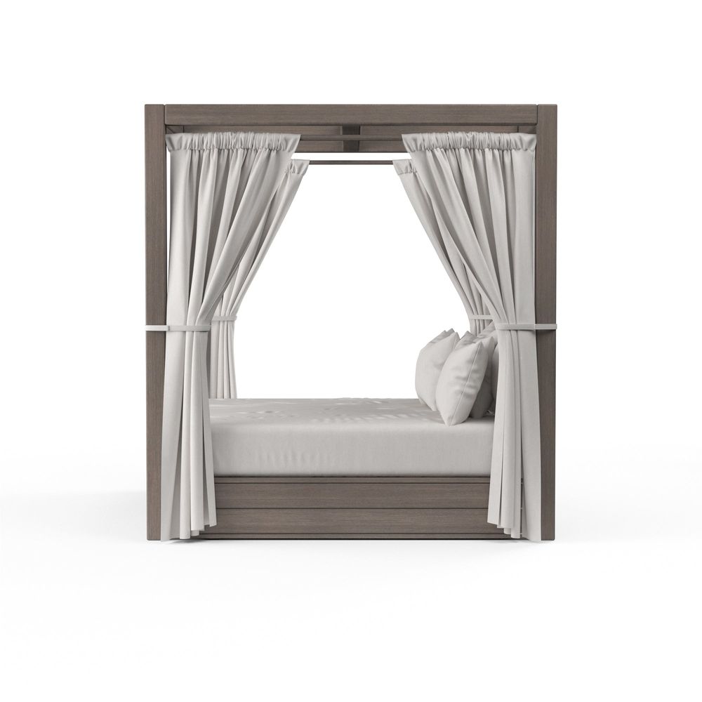 Outdoor Daybeds Laguna Resort King Daybed in Canvas Flax