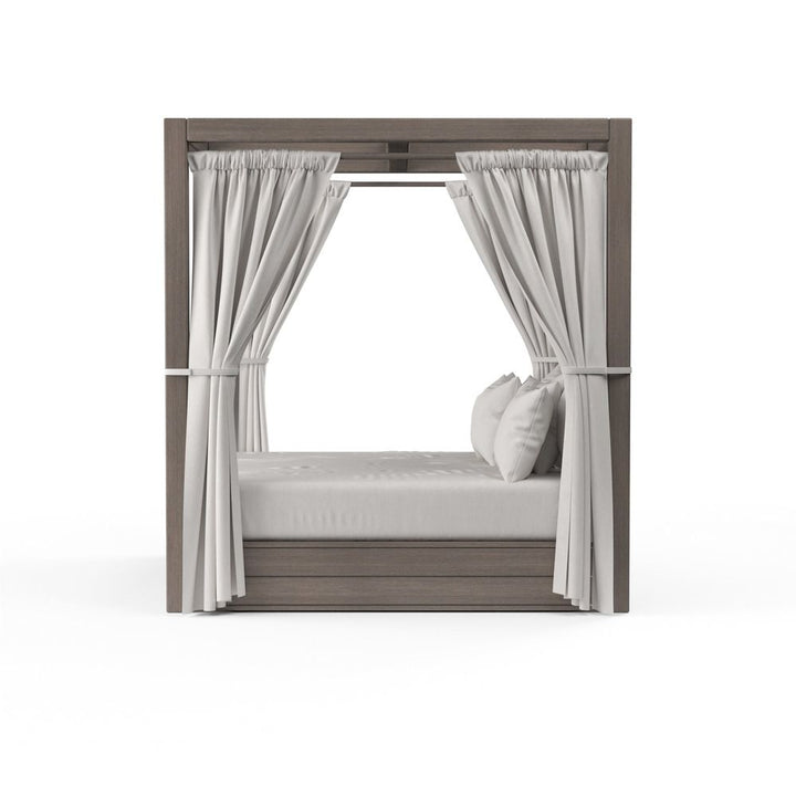 Outdoor Daybeds Laguna Resort King Daybed in Canvas Flax