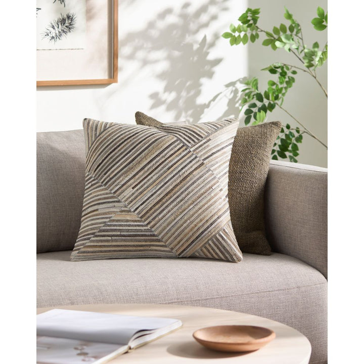 Zander Pillow