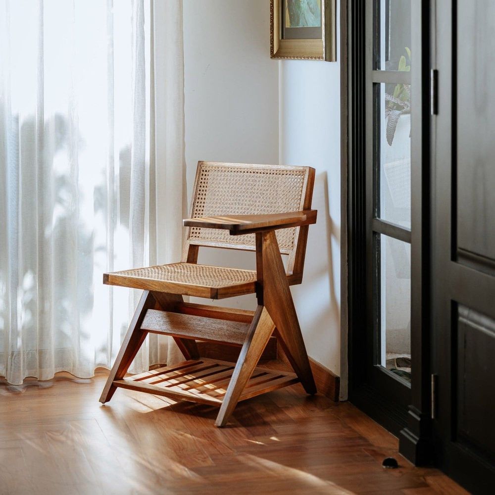Pierre Jeanneret Schoolhouse Chair with Desk – France & Son