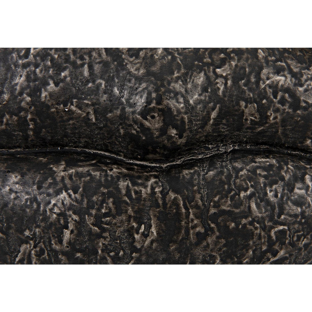 Lips - Fiber Cement-Noir-NOIR-AR-251BF-Decorative ObjectsBlack-5-France and Son